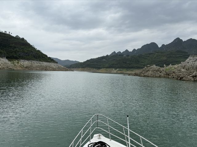 万峰湖红椿船舶旅游乘船区旅行图片 4