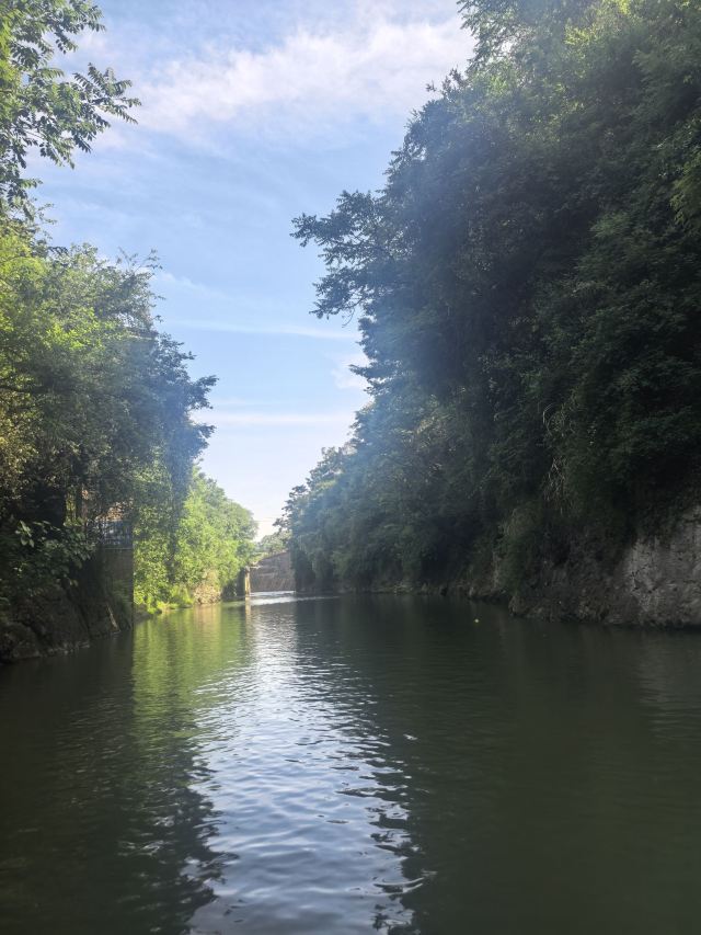 天生桥景区旅行图片 1