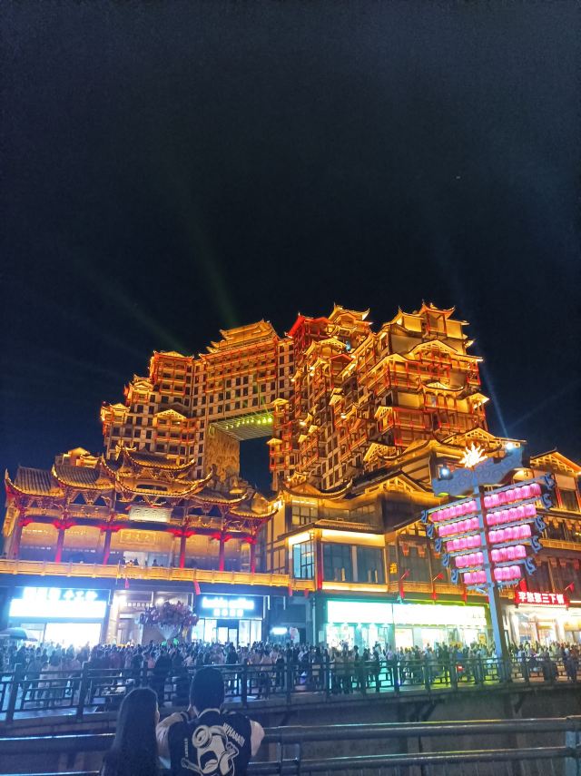张家界张家界七十二奇楼游玩攻略简介,张家界张家界七十二奇楼门票/地址/图片/开放时间/照片/门票价格【携程攻略】
