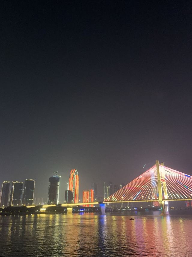 古琴号游船旅行图片 1