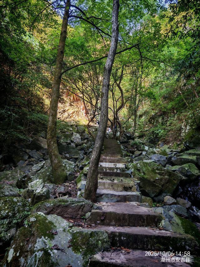 藏龙百瀑旅行图片 2