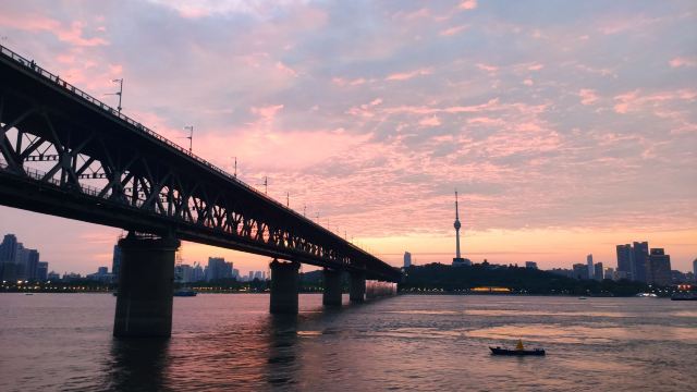 武汉观光游船(中华路1号码头)旅行图片 1