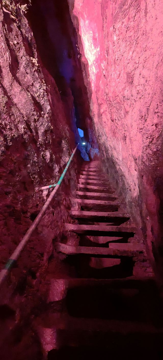 灵巫洞景区旅行图片 1