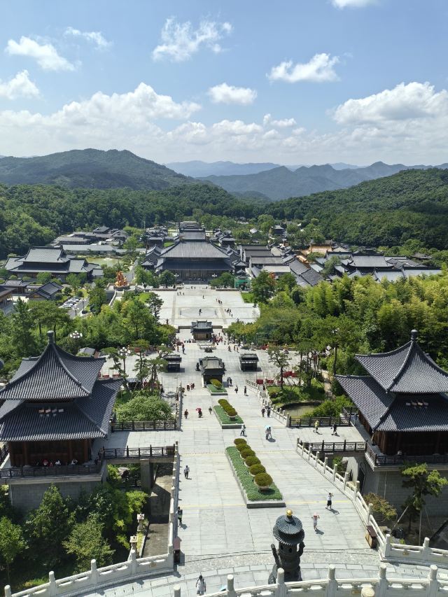 人间弥勒旅行图片 2