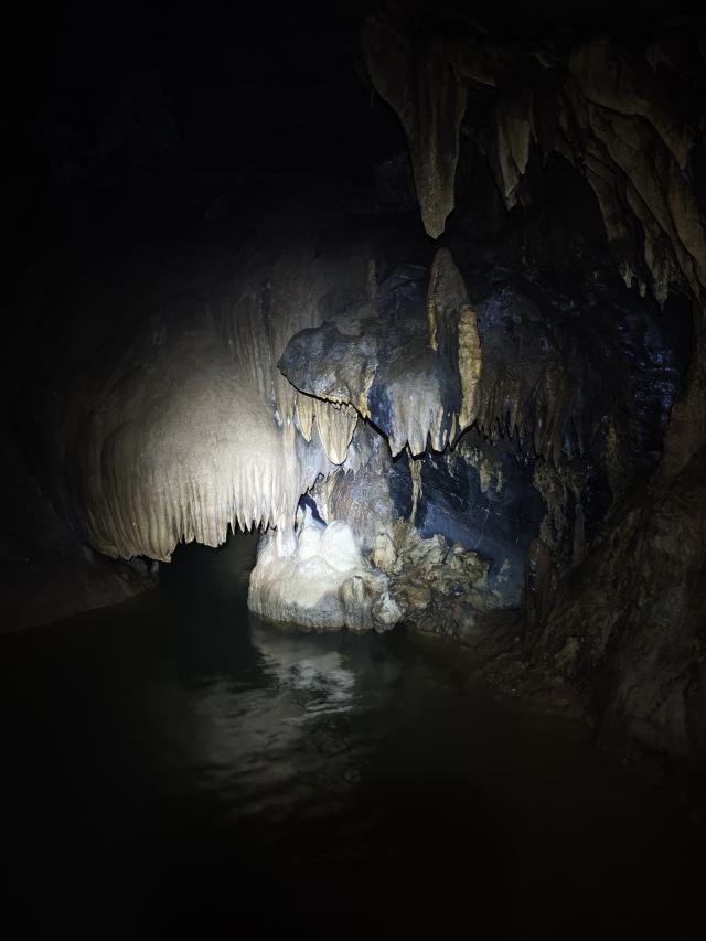 月亮水岩景区旅行图片 3