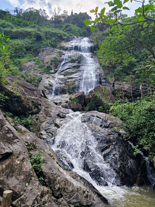 海南百花岭热带雨林文化旅游区-小卖部旅行图片 2