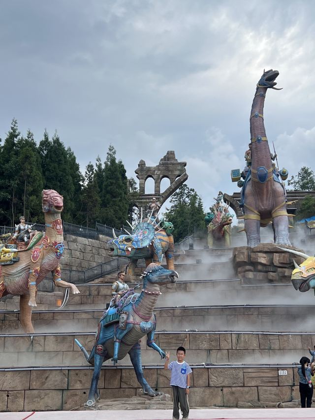 恐龙小镇旅行图片 1