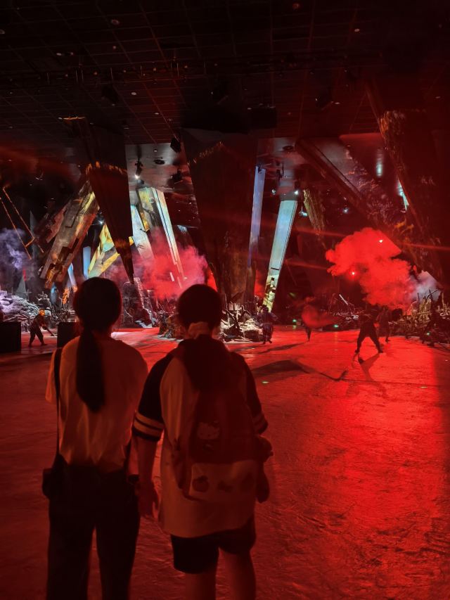 红飘带旅行图片 1