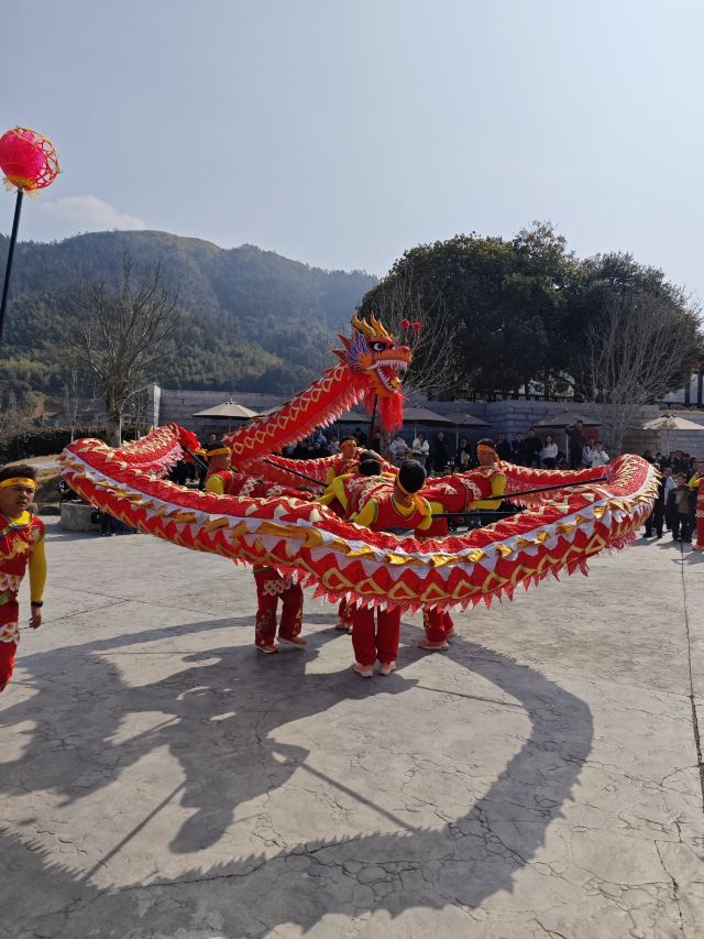 矿坑冰城旅行图片 1