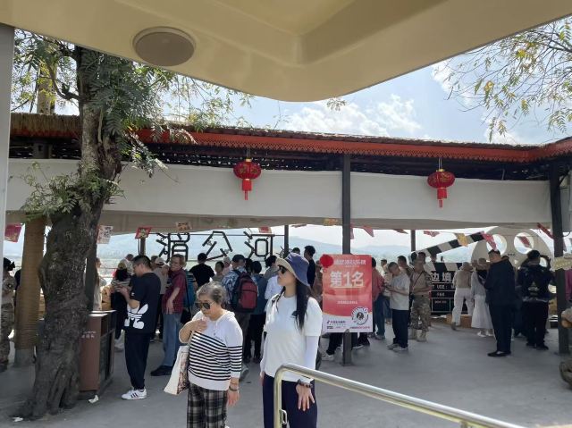 西双版纳傣族园旅行图片 2