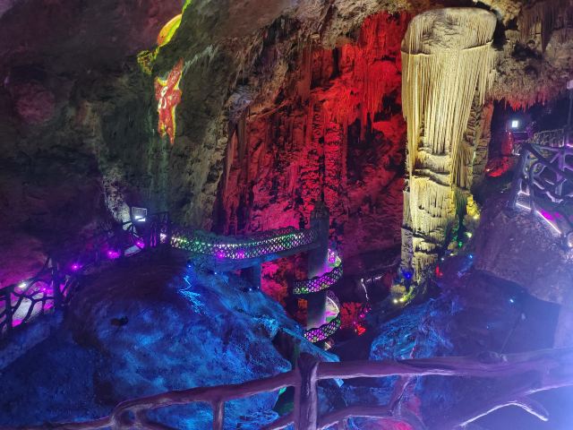 灵巫洞景区旅行图片 1