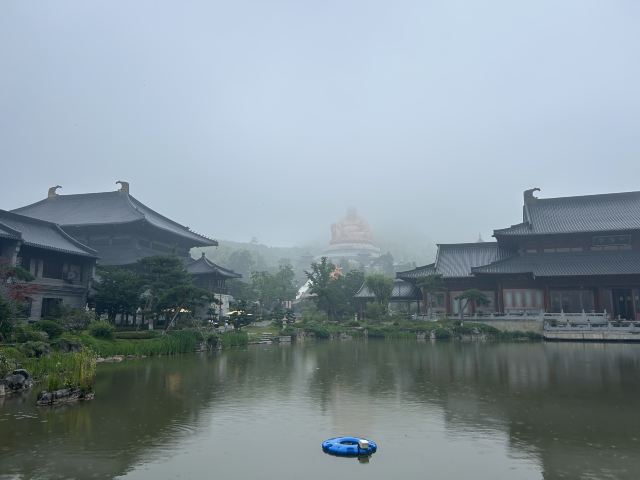 人间弥勒旅行图片 1