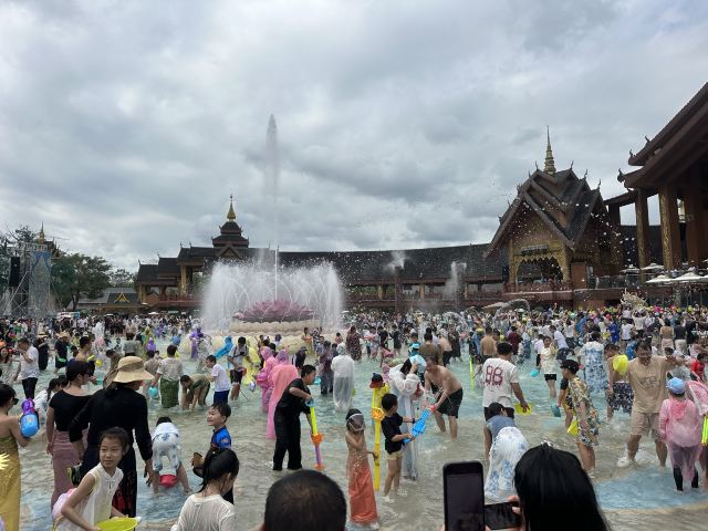 西双版纳傣族园旅行图片 1