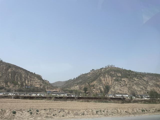 钟山石窟旅行图片 1