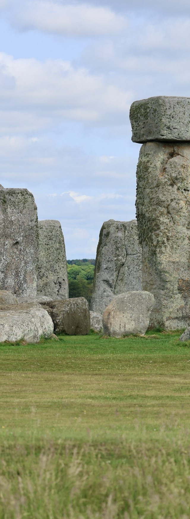 巨石阵位于英国伦敦西南部索尔兹伯里平原