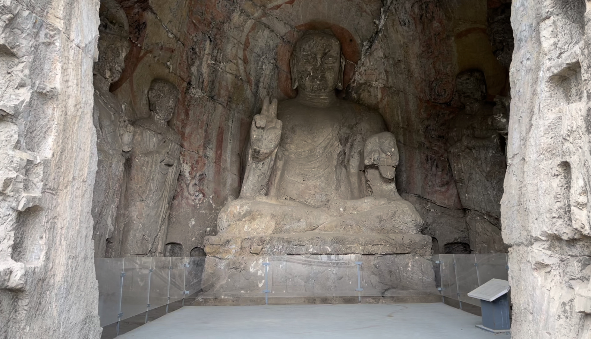 Luoyang Longmen Grottoes