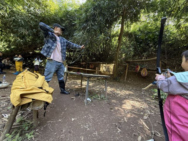 基诺山巴朵村雨林徒步旅行图片 5