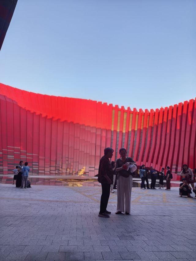 红飘带旅行图片 2