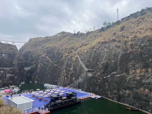 矿坑冰城旅行图片 1