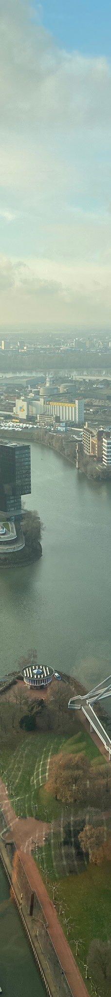 莱茵塔-杜塞尔多夫