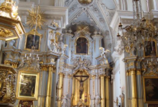 Church of the Holy Cross景点图片