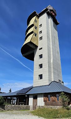 Poledník-普拉斯利