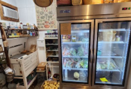 Ali's Organics Garden & Homestead Farm Stand景点图片