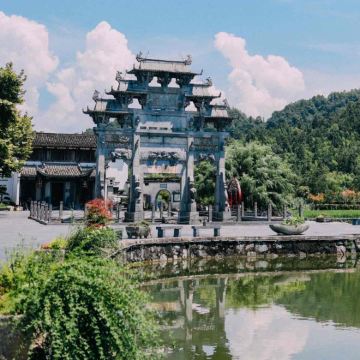 宏村+西递+婺源篁岭景区+千岛湖5日4晚私家团