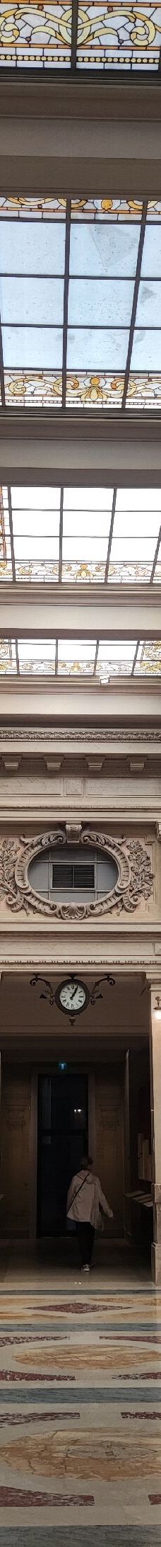 斯卡拉广场画廊-米兰