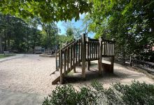 Sagamore Road Playground景点图片