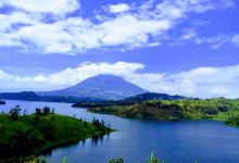 Lake Burera and Lake Ruhondo景点图片