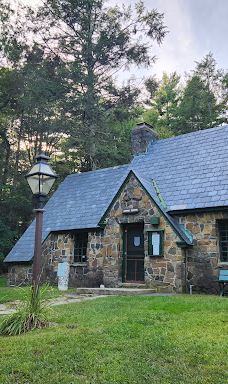 Mount Tom State Reservation-霍利奥克