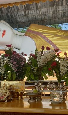 Reclining Buddha Statue-Ka Nine Dar