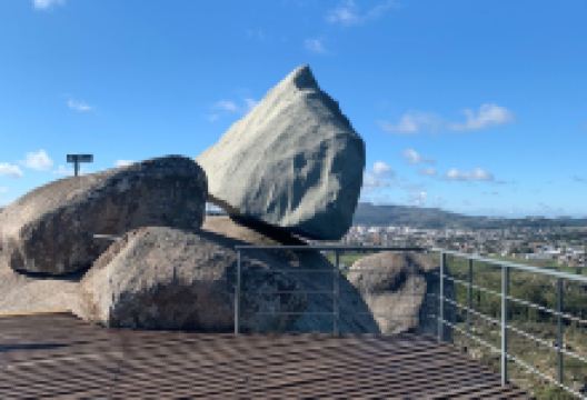 Piedra Movediza景点图片