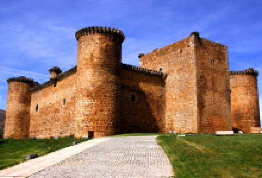 Castillo de Valdecorneja景点图片