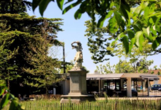 Jardin Public de Montelimar景点图片
