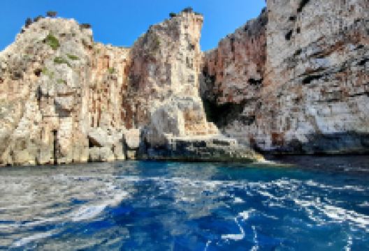 萨赞岛景点图片