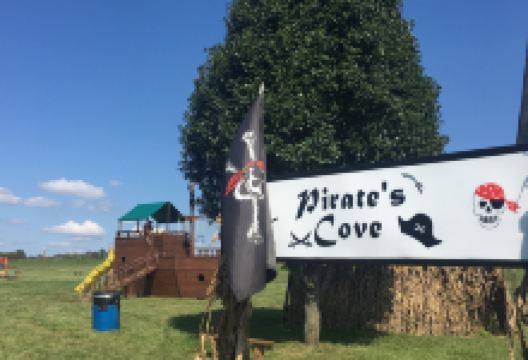 Bi-Water Farm & Greenhouse景点图片