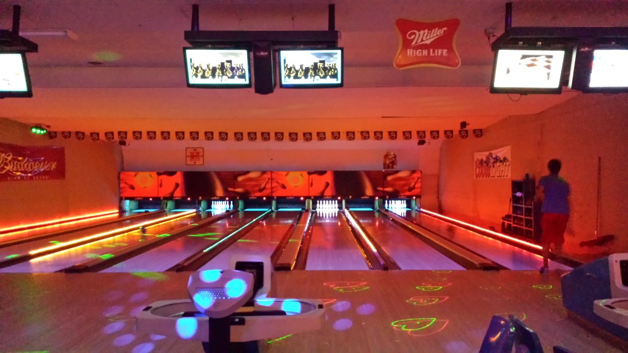 Isle Bowl and PIzza