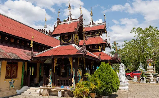 Wat Phra That Doi Mon Ching
