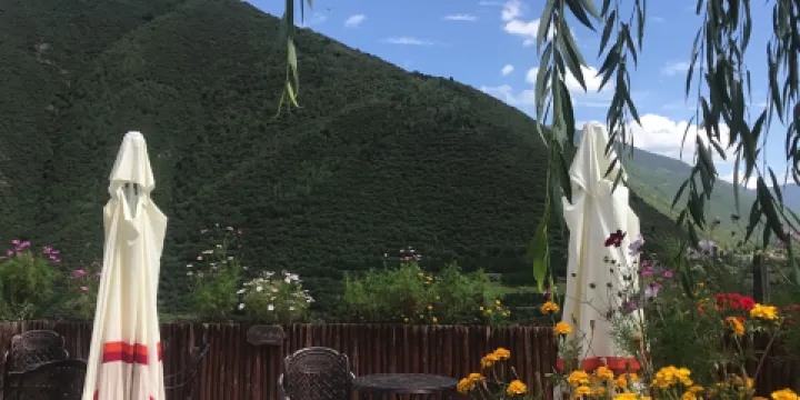 馬爾康柯盤天街觀景平台