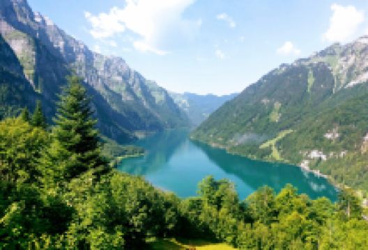 克隆泰尔湖景点图片