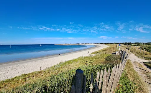 Beach of Les Sables Blancs (Plage des Sables Blancs)