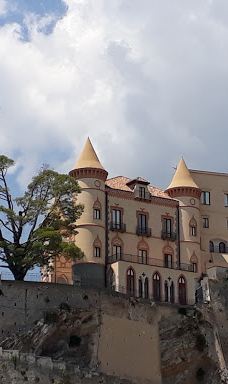 拉塔里山地区公园-那不勒斯广域市