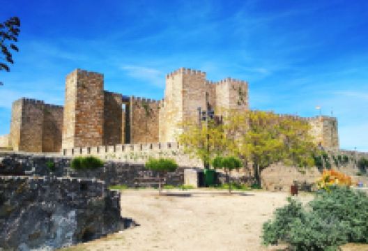 特鲁希略城堡景点图片