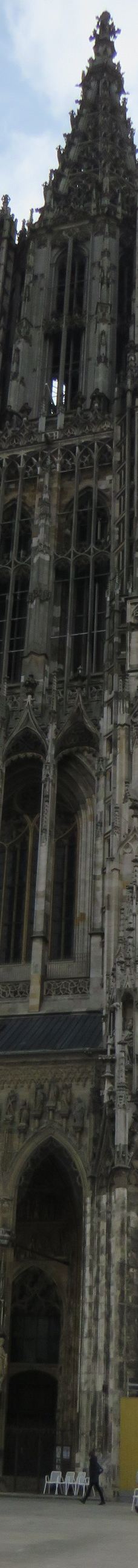 乌尔姆大教堂-乌尔姆