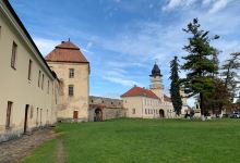 Zhovkva Castle景点图片