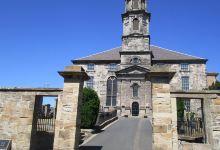 St Michael's Parish Church景点图片