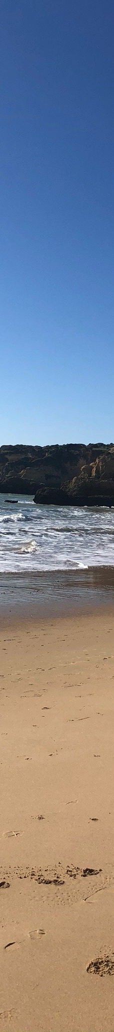 Praia do Alemao-波尔蒂芒