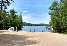 New Durham Town Beach - Parks & Rec景点图片